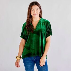 Caryn Lawn Betsey Velvet green top